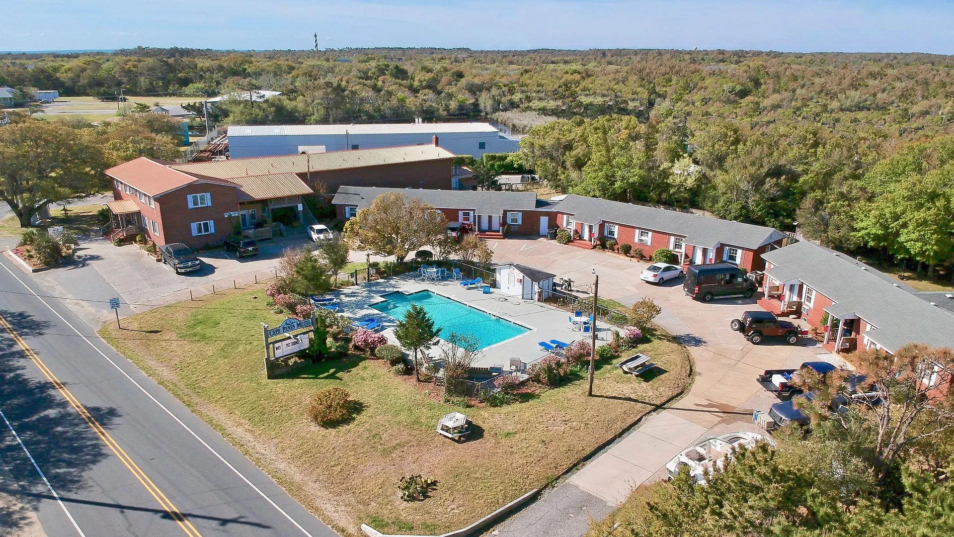 Staying In Outer Banks: 4 Budget Hotels Compared