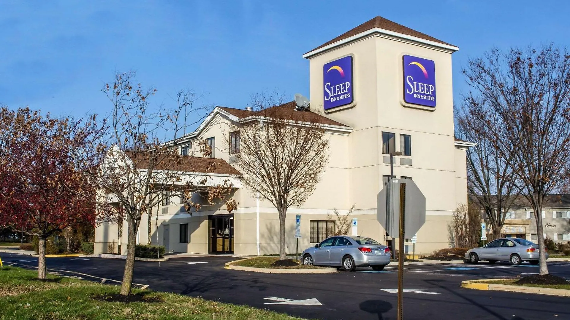 6 Hotels Near Pine Watson Shopping Center for Easy Langhorne Access